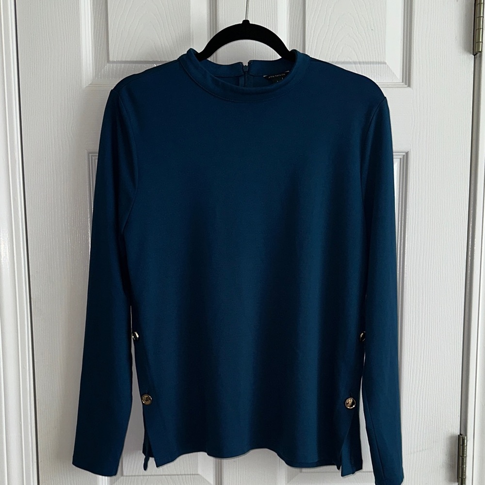 Ann Taylor Lagoon Blue Long Sleeve Top with Gold Button Accents Large